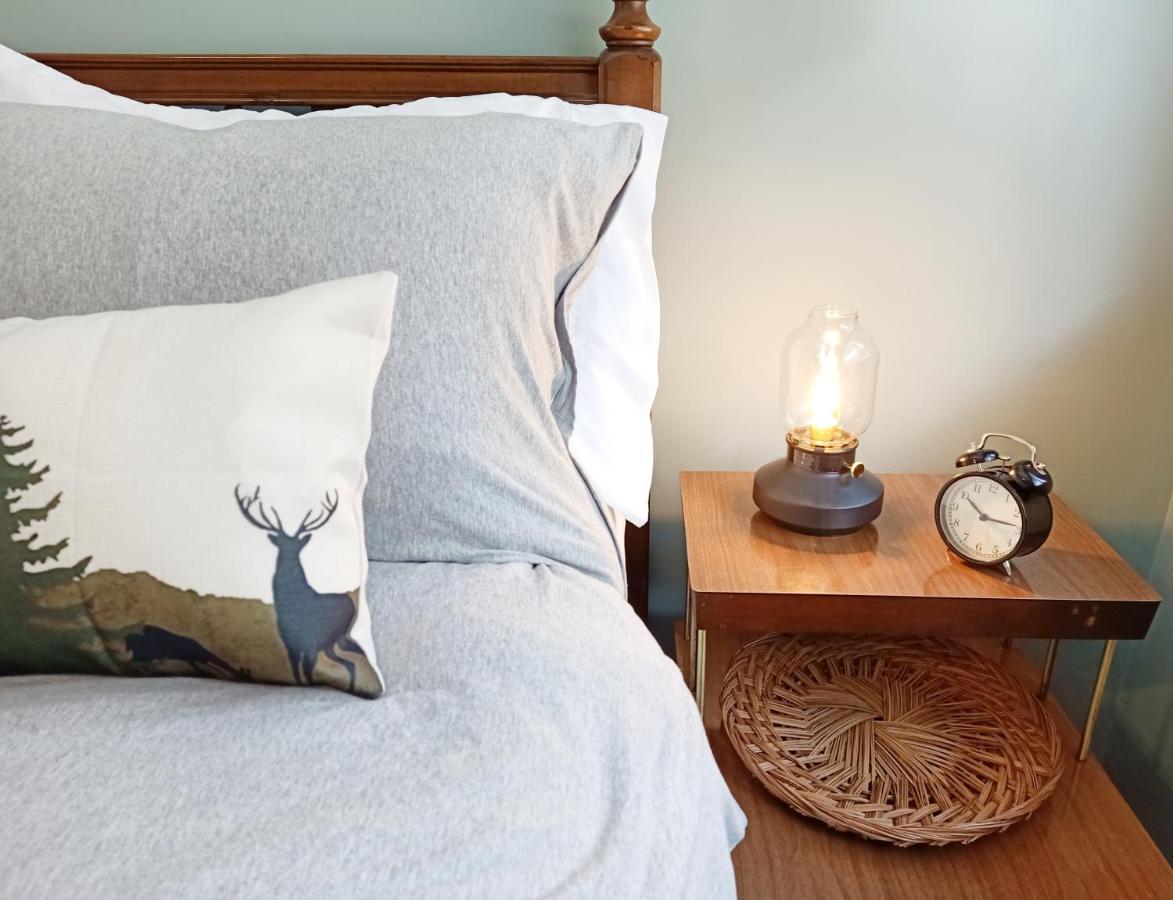 2Mins To Town, Ac & Sauna, Self Check-In, Full Kitchen, Free Laundry & Parking, Family Pet Friendly, Comfortably Sleeps Up To 10 Golden Exterior foto